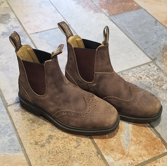buy blundstones near me